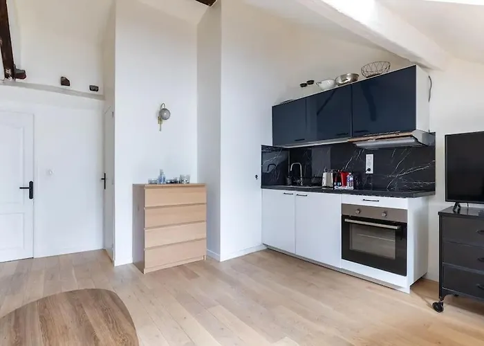 Grands Boulevards 52 Appartement Cosy 1Br-4P